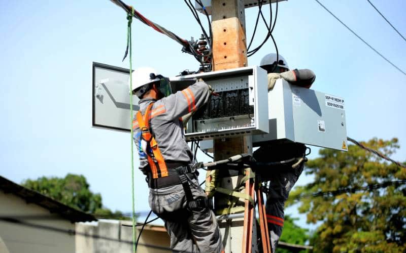Veja a lista de bairros que ficarão sem energia neste domingo em Manaus