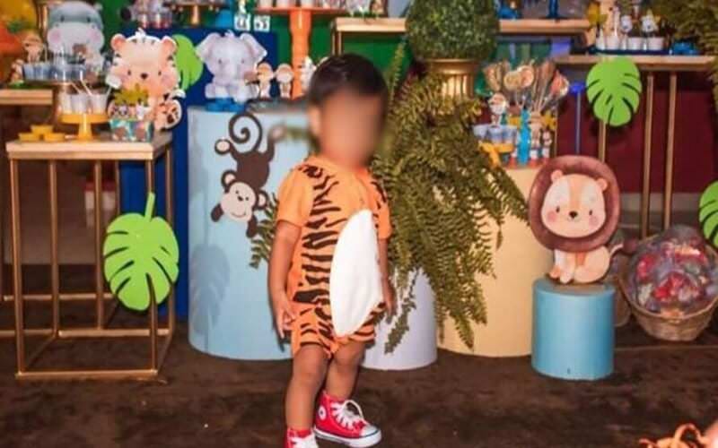 Pai mata próprio o filho de 1 ano esganado após se irritar com choro da criança