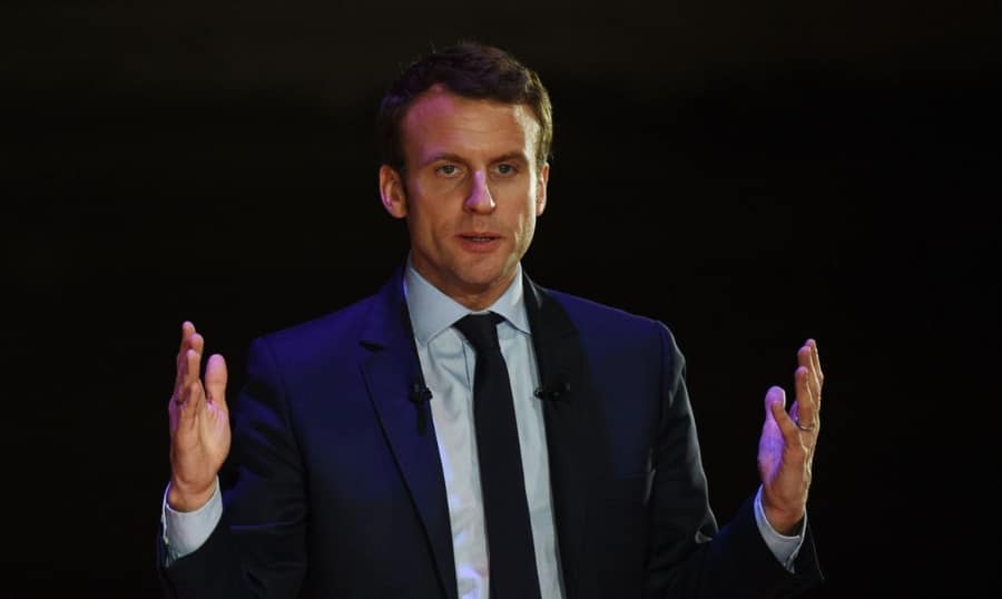 França realiza eleições parlamentares em teste vital para Macron