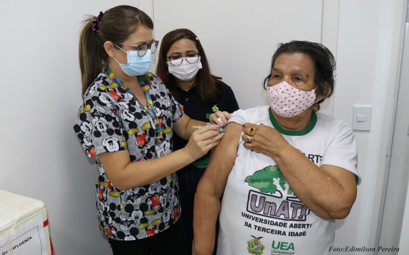 FUnATI promove “Dia D” de vacinação contra gripe, covid e sarampo em Manaus