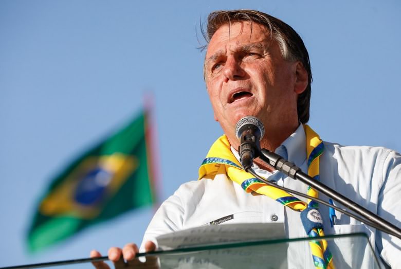 Bolsonaro diz que escolheu pessoas ‘com Deus no coração’ para driblar crise econômica no Brasil