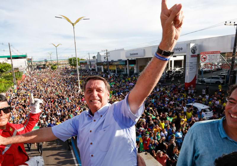 Bolsonaro quer retornar a Manaus no fim do mês