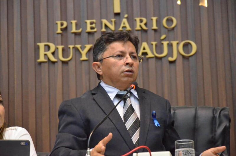 Sinésio Campos