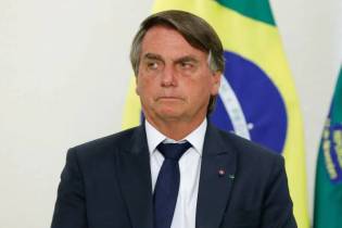 Bolsonaro orienta apoiadores a fiscalizarem governadores que não cortarem ICMS