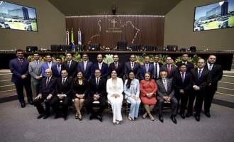 Sem coligações, deputados do AM podem ter 'dificuldades maiores' para se reeleger