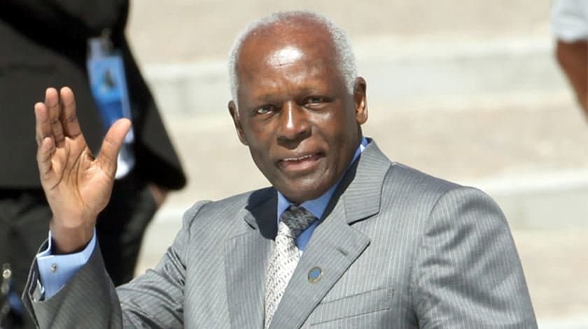 Ex-presidente angolano José Eduardo dos Santos morre aos 79 anos