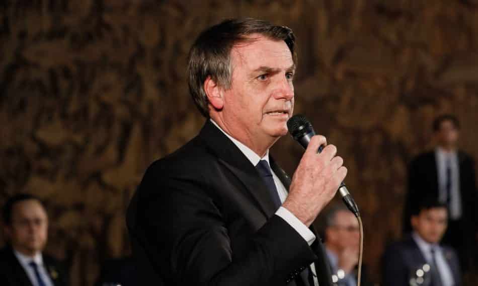 Bolsonaro critica países que ressaltam desmatamento: 'Amazônia é dos brasileiros'