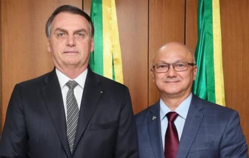 Menezes diz que edição de novo decreto sobre IPI resolveria 'imbróglio político'