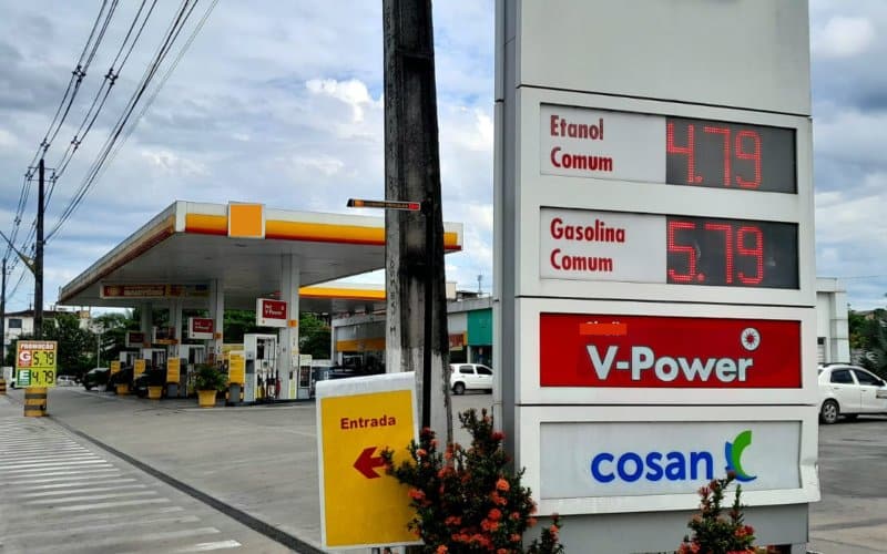 Preço da gasolina cai em 17,4% na média do Brasil, aponta pesquisa da ANP