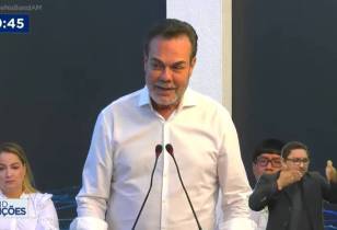'São dois ilusionistas', dispara Henrique Oliveira sobre Amazonino e Braga