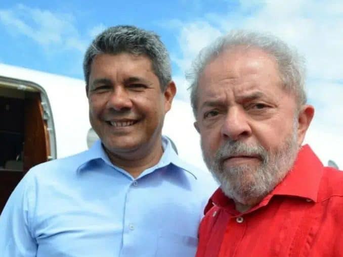 Prefeito de Cidade da Bahia pede voto para Lula e ACM Neto