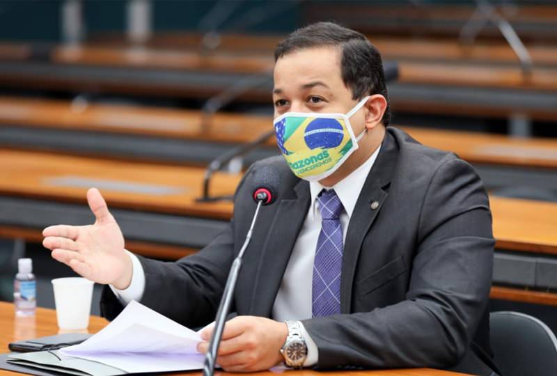 Delegado Pablo é criticado por criar grupo para acompanhar seleção brasileira: ‘que absurdo’