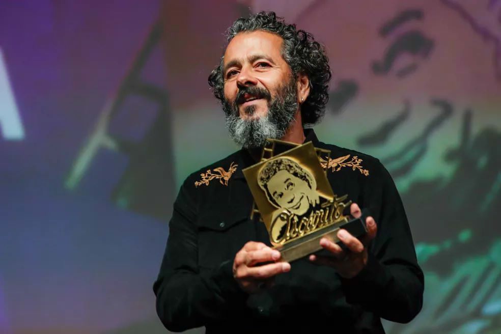 Marcos Palmeira ganha o Oscarito no 50º Festival de Gramado