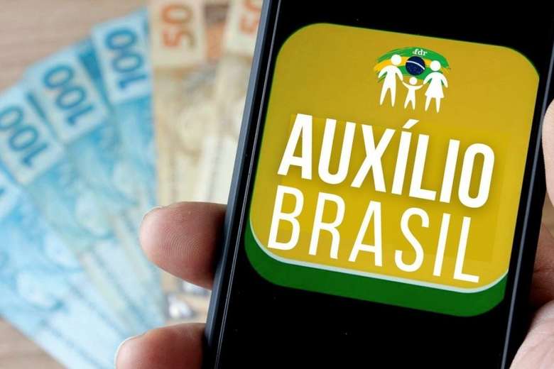 Auxílio Brasil é pago hoje a beneficiários com NIS final 4