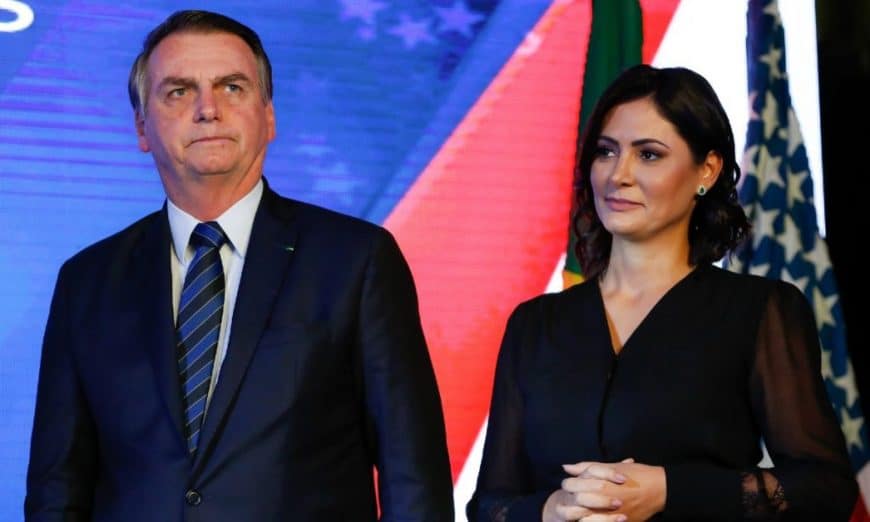 Para ganhar público feminino, Jair e Michelle Bolsonaro participam de evento para mulheres