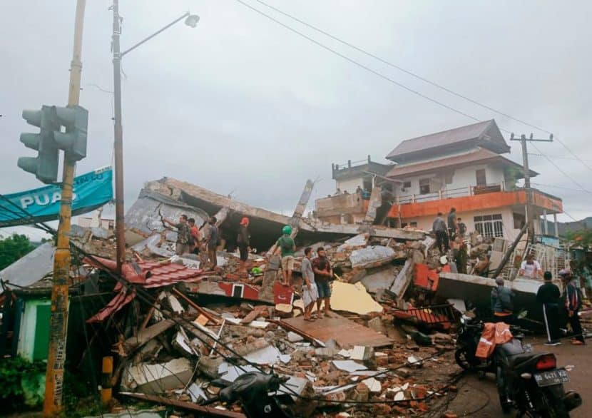 Terremoto de magnitude 6,6 na China deixa ao menos 65 mortos