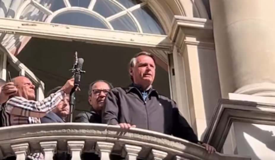 TSE proíbe que Bolsonaro use discurso feito em Londres durante campanha eleitoral