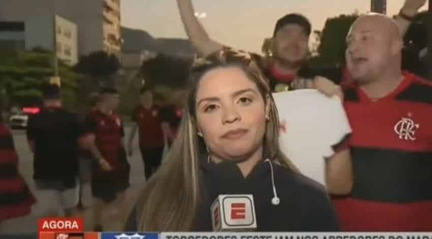 Repórter da ESPN é assediada em estádio e torcedor do Flamengo é detido