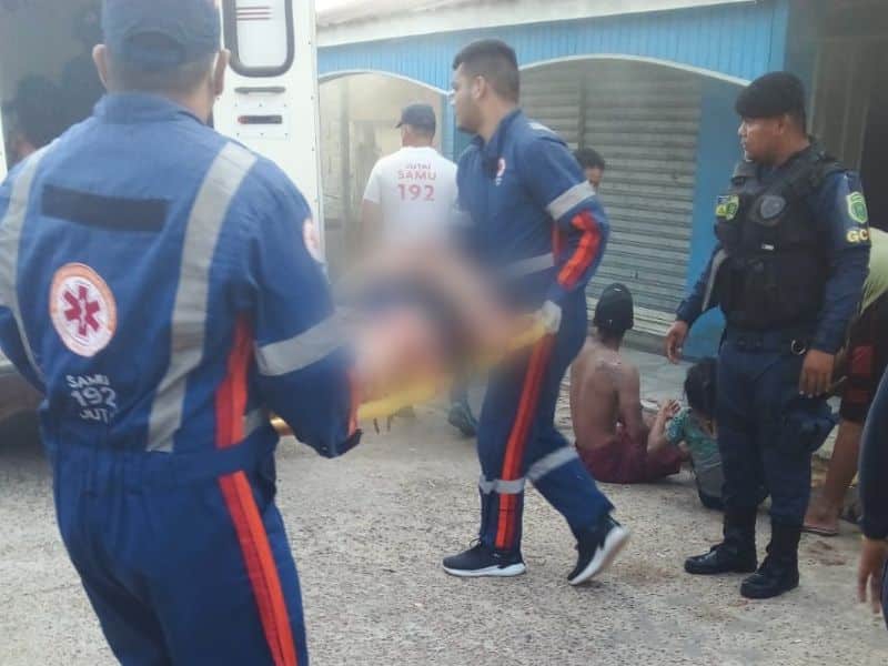 Seis pessoas foram resgatadas gravemente feridas