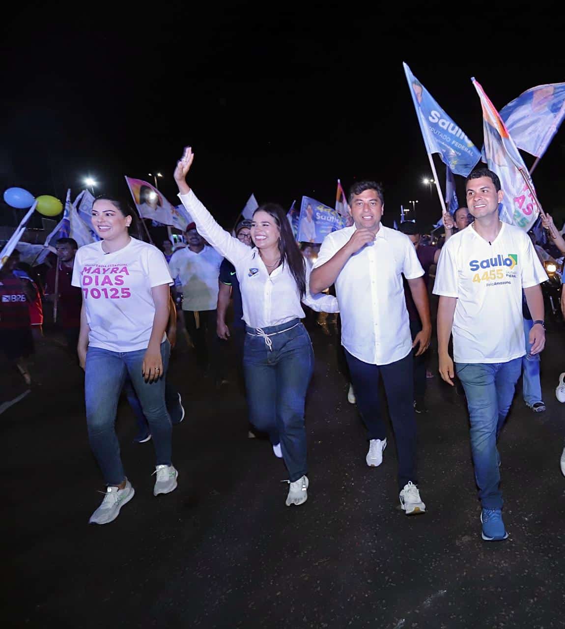 Campanha de Saullo Vianna em Parintins leva milhares de pessoas às ruas
