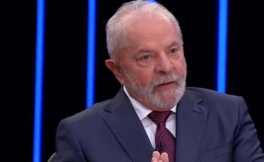 Lula diz que atentado na Argentina é ameaça à democracia e atirador um 'facista'