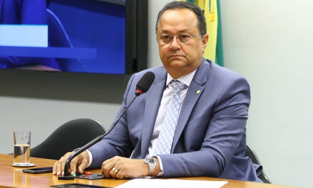 Caso de esquema de 'rachadinha' envolvendo Silas Câmara é adiado novamente pelo STF
