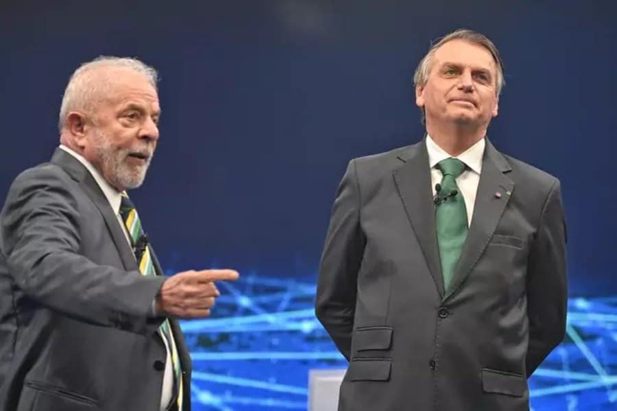Em segundo turno, Bolsonaro e Lula disputam País politicamente fraturado