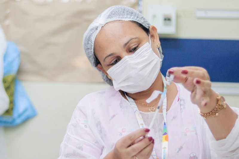 Imunossuprimidos podem receber a 5ª dose da vacina contra a Covid-19, em Manaus