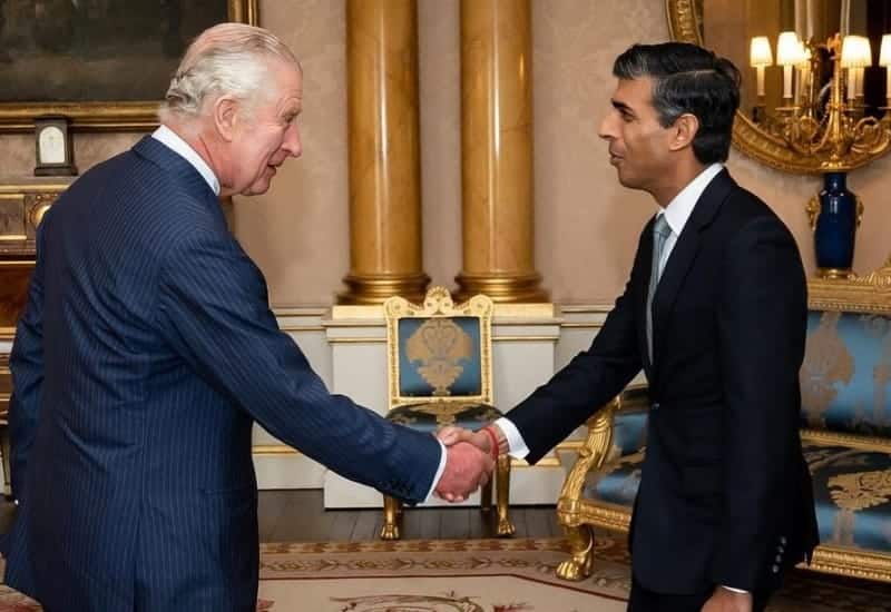 Encontro entre Rei Charles III com Sunak para nomeação oficial do empresário financeiro como para primeiro-ministro do Reino Unido