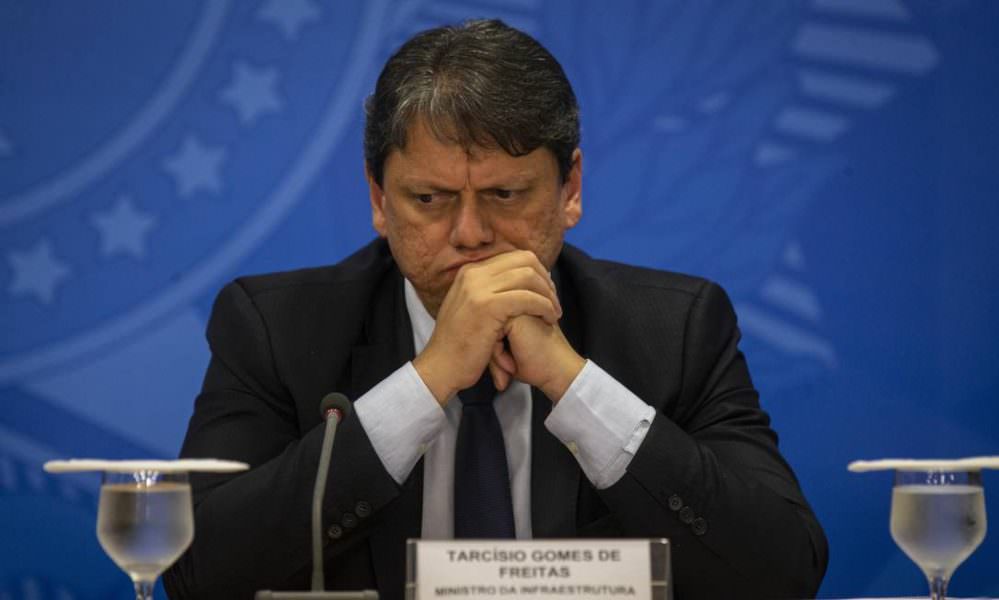 Tarcísio cancela participação em debates