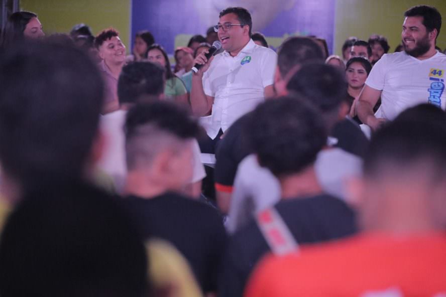 Wilson Lima se reúne com jovens e destaca projetos