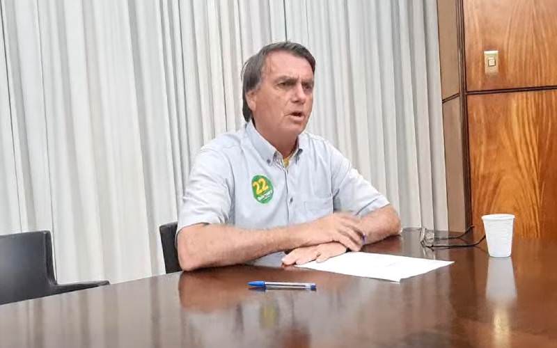 'PT ultrapassou todos os limites', diz Bolsonaro após ser acusado de pedofilia