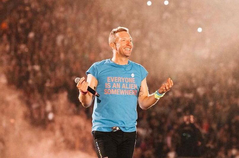 Coldplay adia shows no Brasil após Chris Martin ser diagnosticado com infecção pulmonar