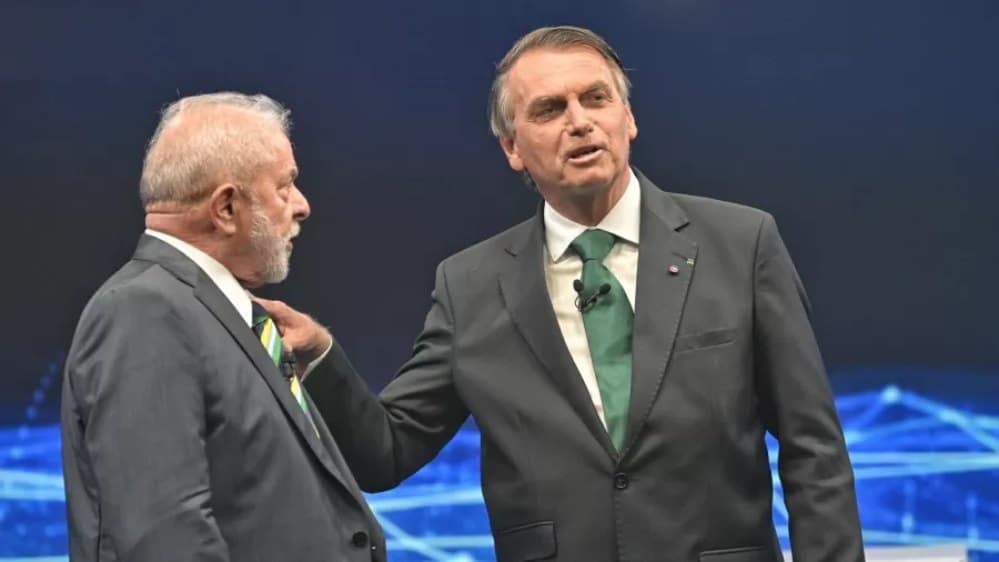 Lula e Bolsonaro encaram debate como evento crucial da campanha
