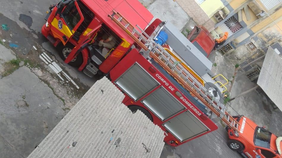 Ex-policial ameaça explodir apartamento