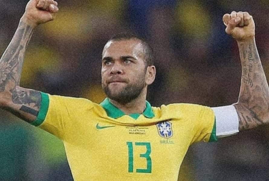 Daniel Alves é detido em Barcelona por suspeita de agressão sexual