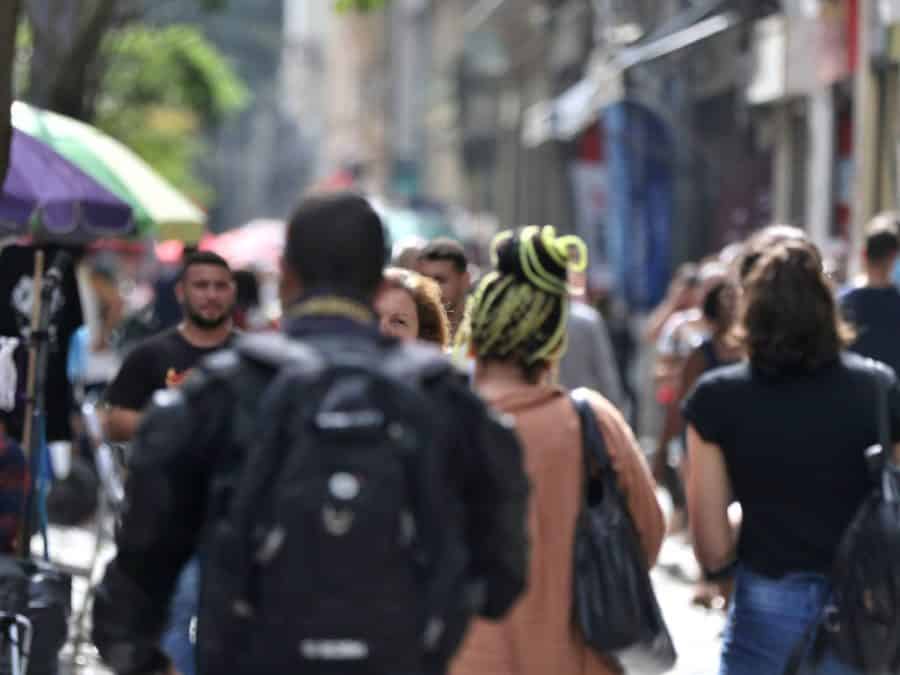 População mundial atinge a marca de 8 bilhões, diz ONU