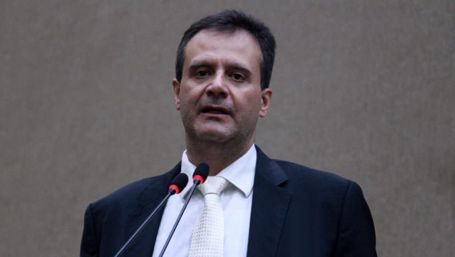 Marcelo Serafim renuncia ao cargo de líder do prefeito na CMM