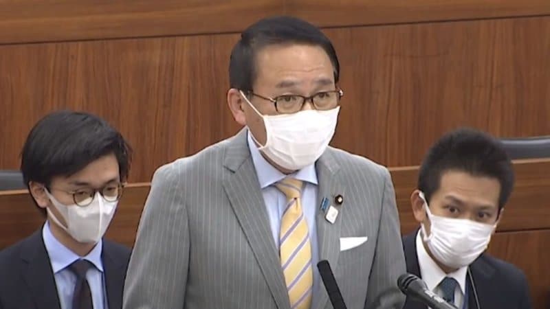 Após fala irônica sobre pena de morte, ministro da Justiça do Japão renuncia