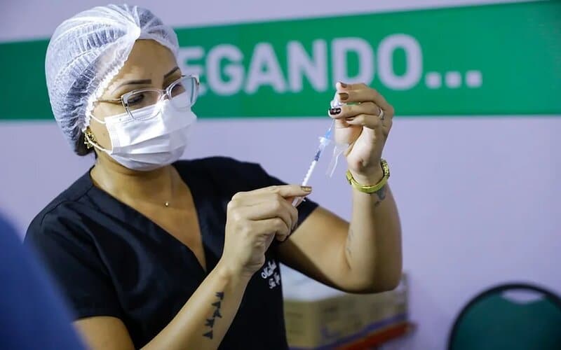 Covid-19: 75 pontos de vacinação estão disponíveis nesta segunda, em Manaus