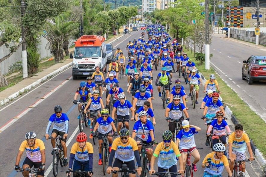 ‘Pedala Tour’ reúne mais de 1,6 mil ciclistas em Manaus
