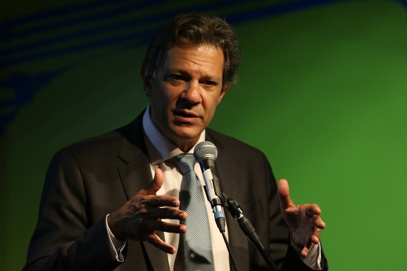 Haddad pede aos bancos apoio a projetos de crédito