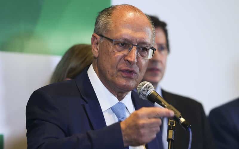 Ministro da Fazenda será anunciado após a diplomação de Lula, diz Alckmin