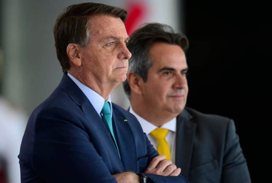 Bolsonaro exonera Ciro Nogueira e outros ministros antes de deixar a presidência