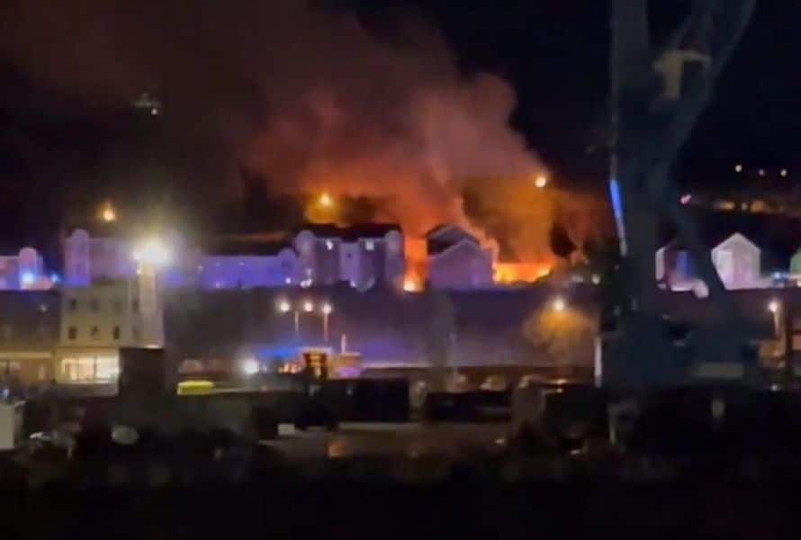 Vídeo: explosão deixa um morto e 12 desaparecidos no Canal da Mancha