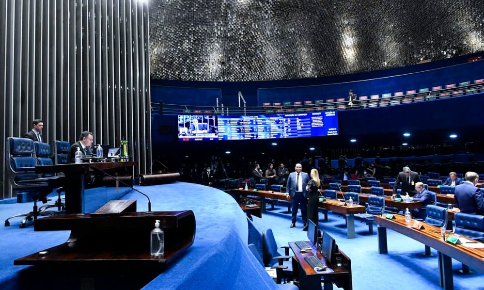 Senado inicia votação da PEC da Transição