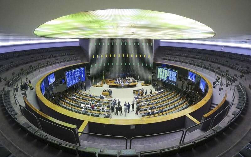 1º turno: Câmara dos Deputados aprova texto-base da PEC da Transição