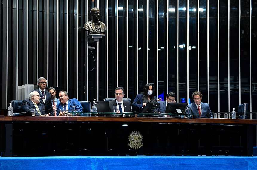 Congresso aprova PEC da Transição com R$ 145 bi fora do teto