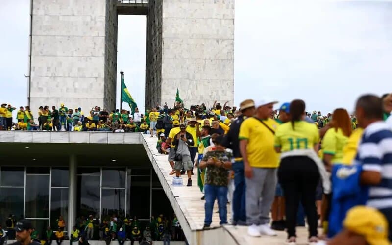 Suplentes de deputados federais e vereadores estão na lista de presos