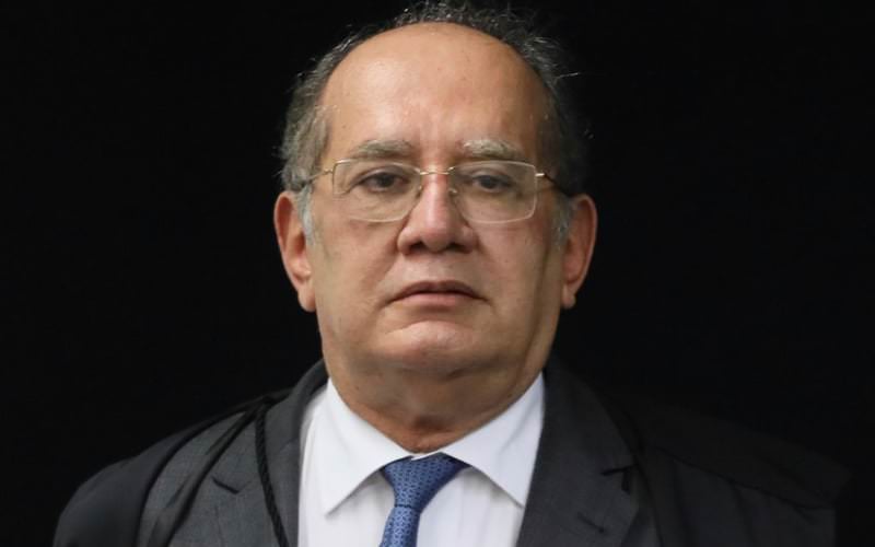 Gilmar Mendes vota por ampliar alcance de foro privilegiado no STF
